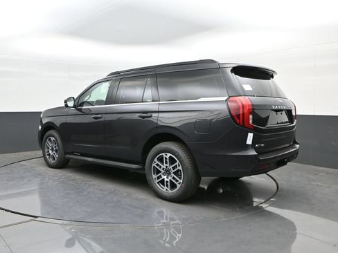 New 2026 Ford Expedition Active RWD image 5