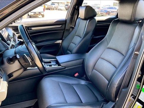 Used 2021 Honda Accord Sport image 7