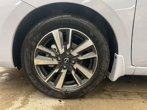 New 2025 Nissan Versa SV image 31