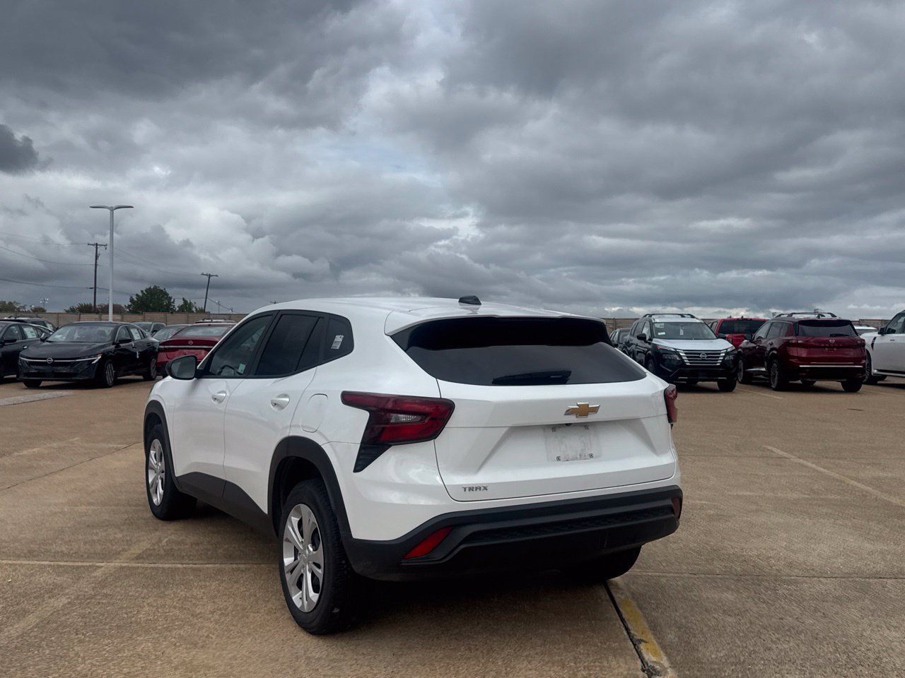 Used 2025 Chevrolet Trax LS FWD image 18