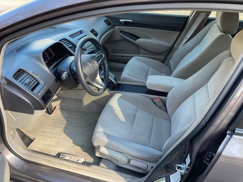 Used 2010 Honda Civic LX image 9