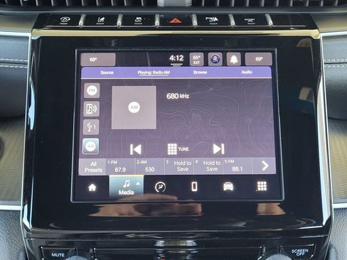 Used 2024 Jeep Grand Cherokee L Laredo AWD/4WD image 11