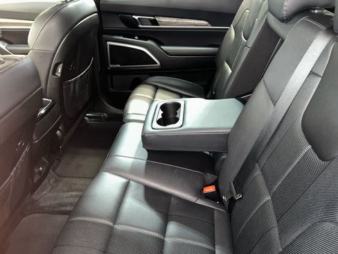 Used 2020 Kia Telluride EX AWD/4WD image 5