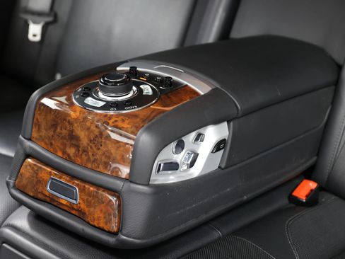 Used 2013 Rolls-Royce Ghost RWD image 65
