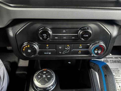 Used 2023 Ford Bronco Black Diamond AWD/4WD image 30