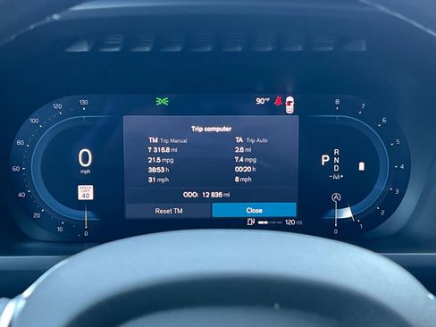 Used 2025 Volvo XC90 B6 Plus image 34