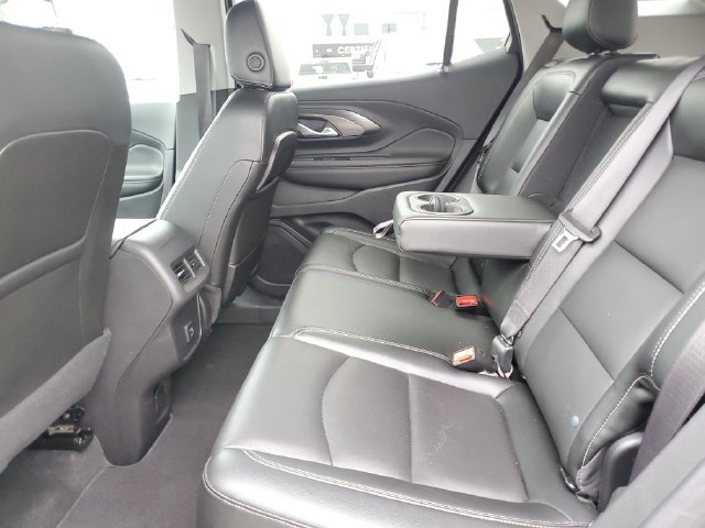 Used 2024 GMC Terrain SLT AWD/4WD image 11