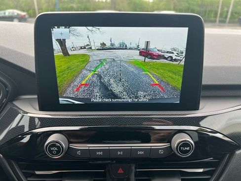 Used 2025 Ford Escape ST-Line w/ Equipment Group 301A FWD image 18