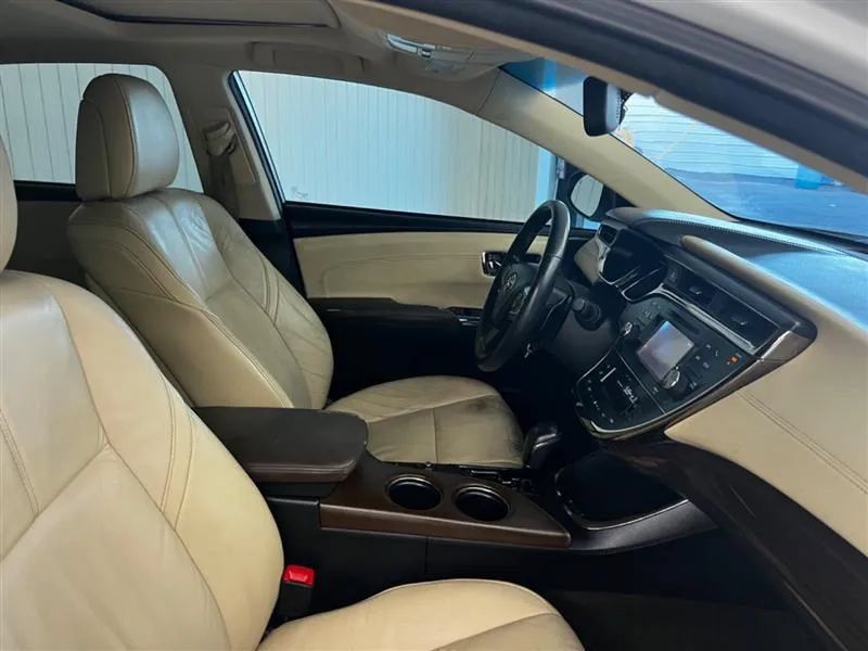Used 2013 Toyota Avalon XLE Touring FWD image 12
