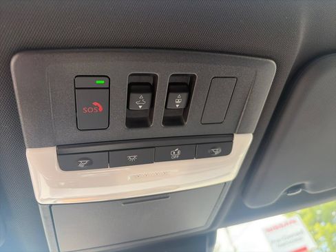 New 2026 Nissan Rogue Platinum AWD/4WD image 34