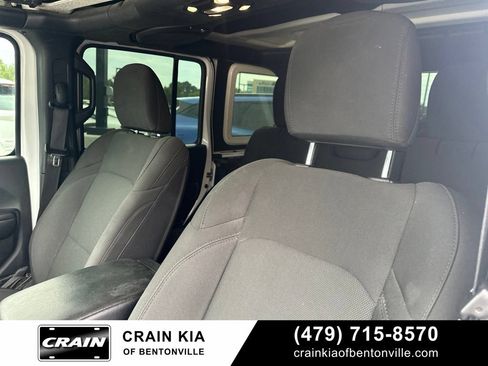 Used 2021 Jeep Wrangler Unlimited Sport AWD/4WD image 17