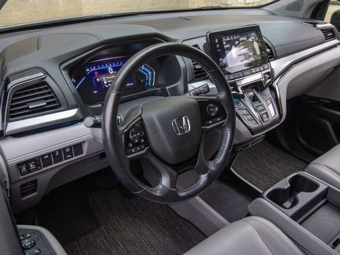 Used 2021 Honda Odyssey Touring image 14