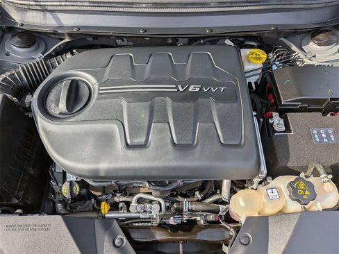 Certified 2022 Jeep Cherokee Limited image 26