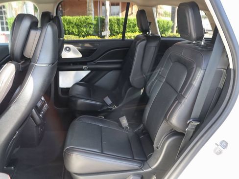 Used 2021 Lincoln Aviator Reserve w/ Equipment Group 201A RWD image 38