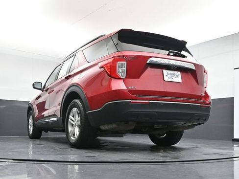Used 2020 Ford Explorer XLT AWD/4WD image 31