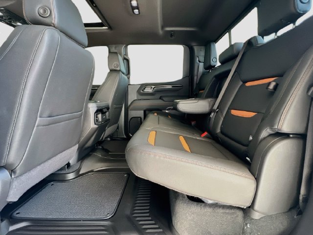 New 2026 GMC Sierra 1500 AT4 w/ AT4 Premium Package AWD/4WD image 17