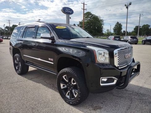 Used 2015 GMC Yukon Denali w/ Touring Package AWD/4WD image 7