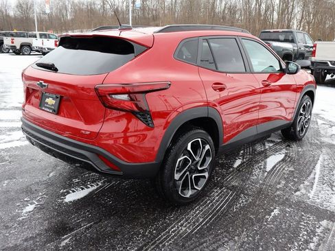 New 2026 Chevrolet Trax RS w/ Sunroof Package image 29