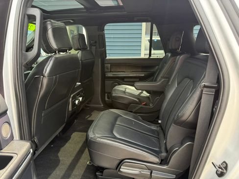 Used 2019 Ford Expedition Max Limited w/ Cargo Package AWD/4WD image 33
