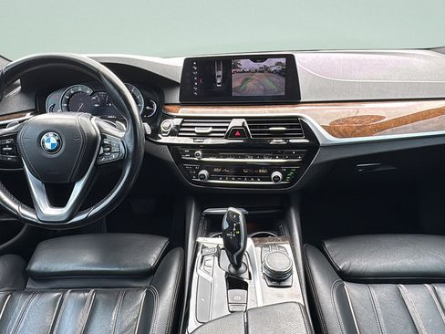 Used 2017 BMW 530i RWD image 11