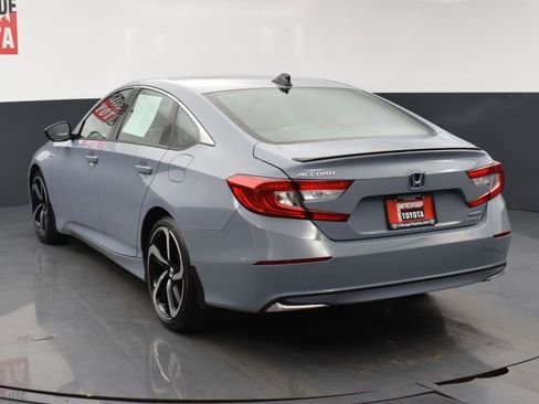 Used 2022 Honda Accord Sport image 3