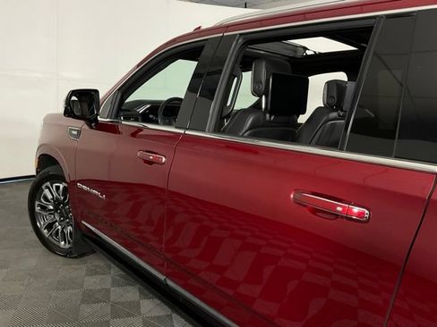 Used 2023 GMC Yukon XL Denali Ultimate AWD/4WD image 42