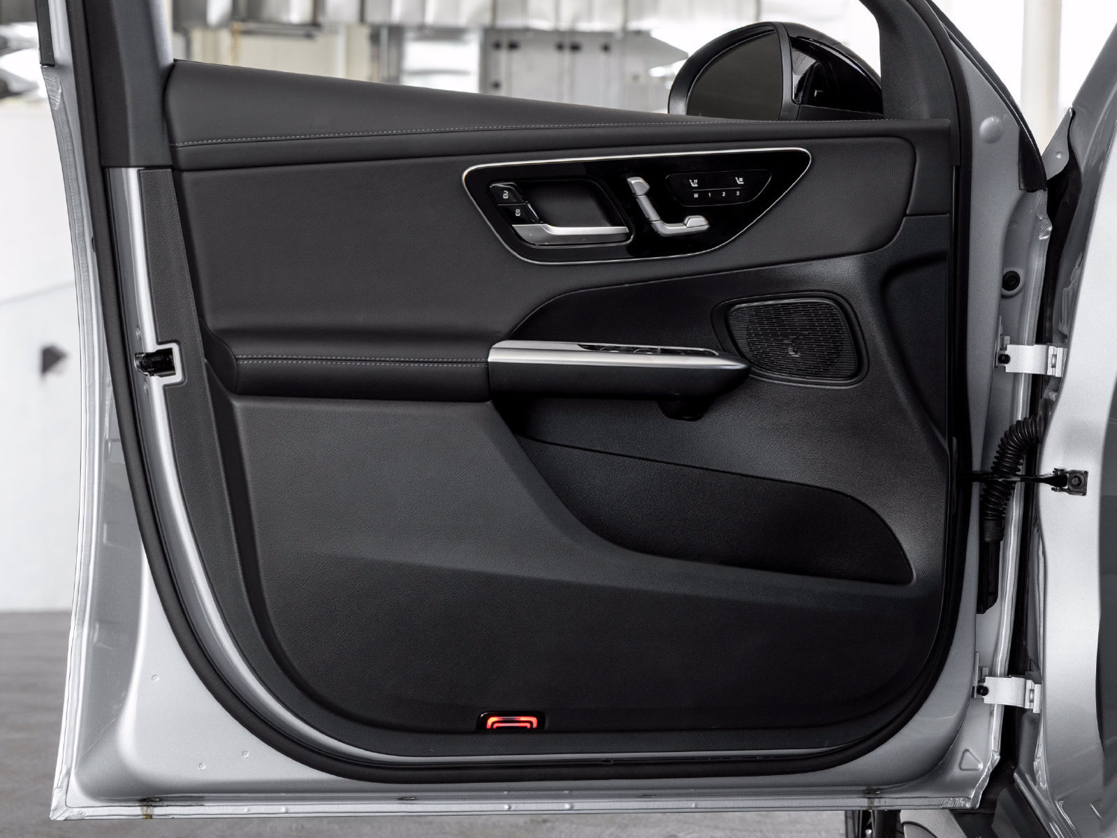 Certified 2026 Mercedes-Benz GLC 300 image 9