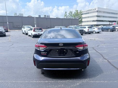 Used 2021 Toyota Corolla LE FWD image 4