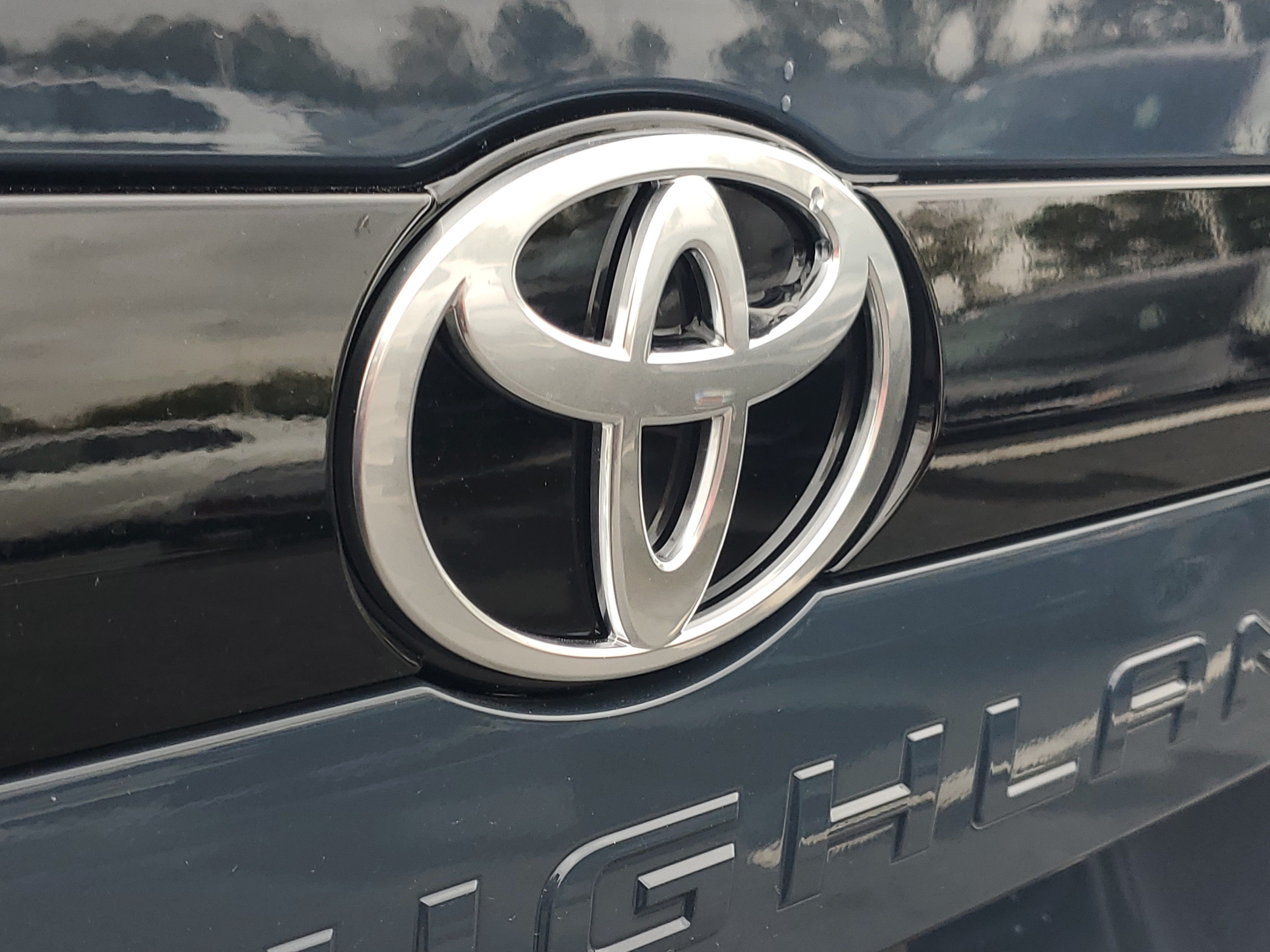 New 2026 Toyota Grand Highlander AWD image 8