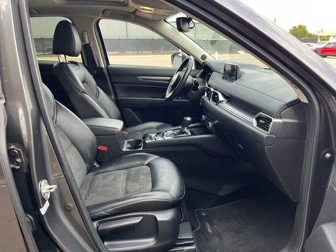 Used 2018 MAZDA CX-5 Touring w/ Preferred Equipment Package AWD/4WD image 17