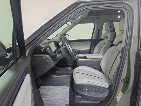 Used 2023 Rivian R1S Launch Edition AWD/4WD image 20