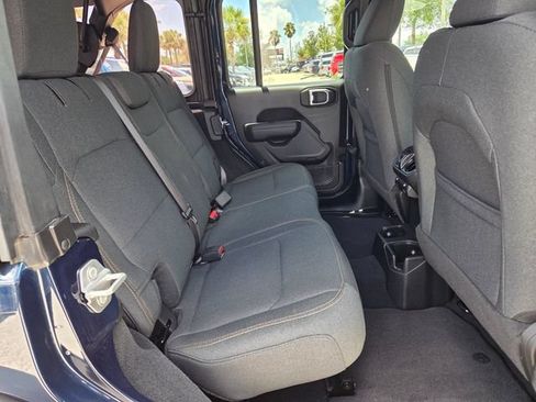 Used 2025 Jeep Wrangler Unlimited Sport AWD/4WD image 13