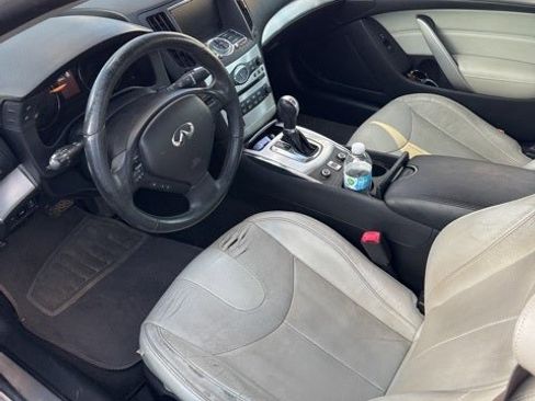 Used 2015 INFINITI Q60 Convertible w/ Premium Package image 14