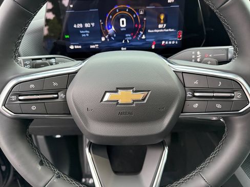 New 2027 Chevrolet Equinox LT w/ Safety and Technology Package AWD/4WD image 20