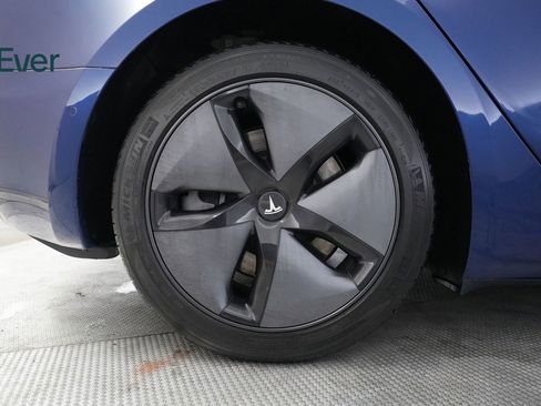 Used 2019 Tesla Model 3 Standard Range Plus RWD image 9