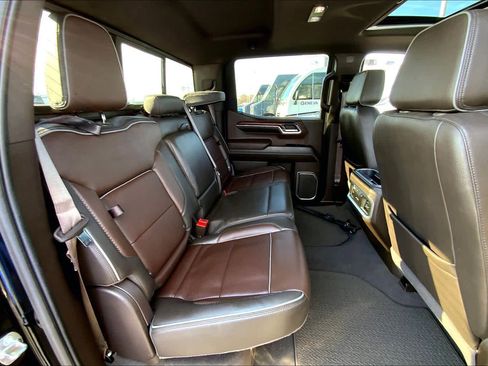 Used 2024 GMC Sierra 1500 Denali w/ Denali Reserve Package image 18