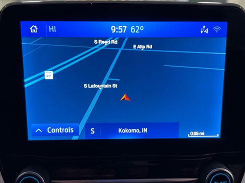 Used 2020 Ford EcoSport SE w/ SE Convenience Package image 25