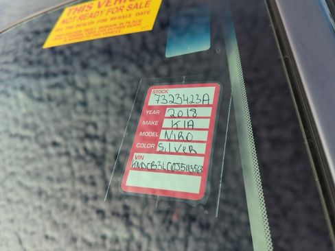 Used 2018 Kia Niro LX image 6