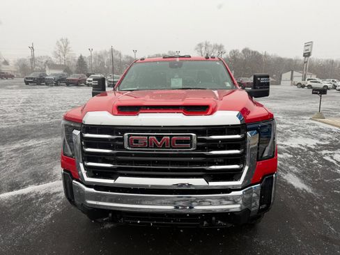 Used 2025 GMC Sierra 3500 SLE w/ SLE Convenience Package image 9