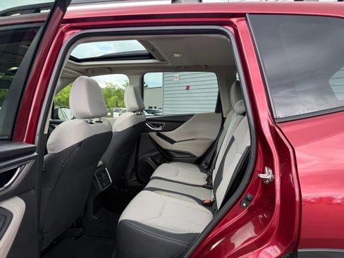 Used 2023 Subaru Forester Premium AWD/4WD image 18