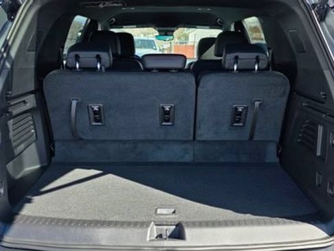 New 2026 Chevrolet Traverse Z71 w/ Enhanced Driving Package AWD/4WD image 7