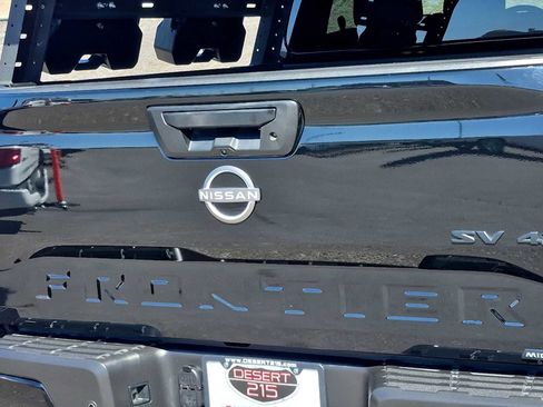 Used 2023 Nissan Frontier SV w/ Midnight Edition Package AWD/4WD image 11