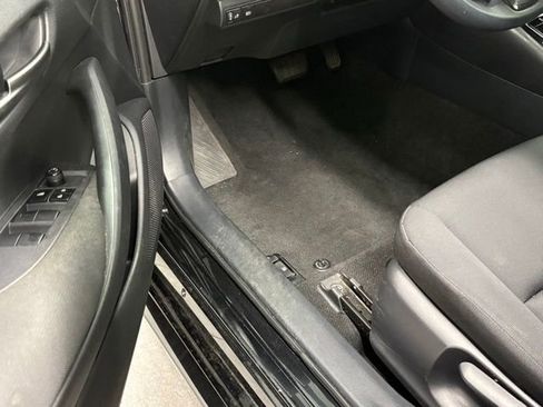 Used 2024 Toyota Corolla LE FWD image 10