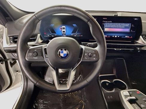 Used 2026 BMW X2 xDrive28i AWD/4WD image 13