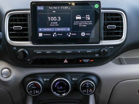 New 2026 Hyundai Venue SEL FWD image 19