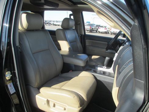 Used 2015 Toyota Sequoia SR5 image 19