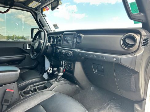 Used 2018 Jeep Wrangler Unlimited Sport S AWD/4WD image 10