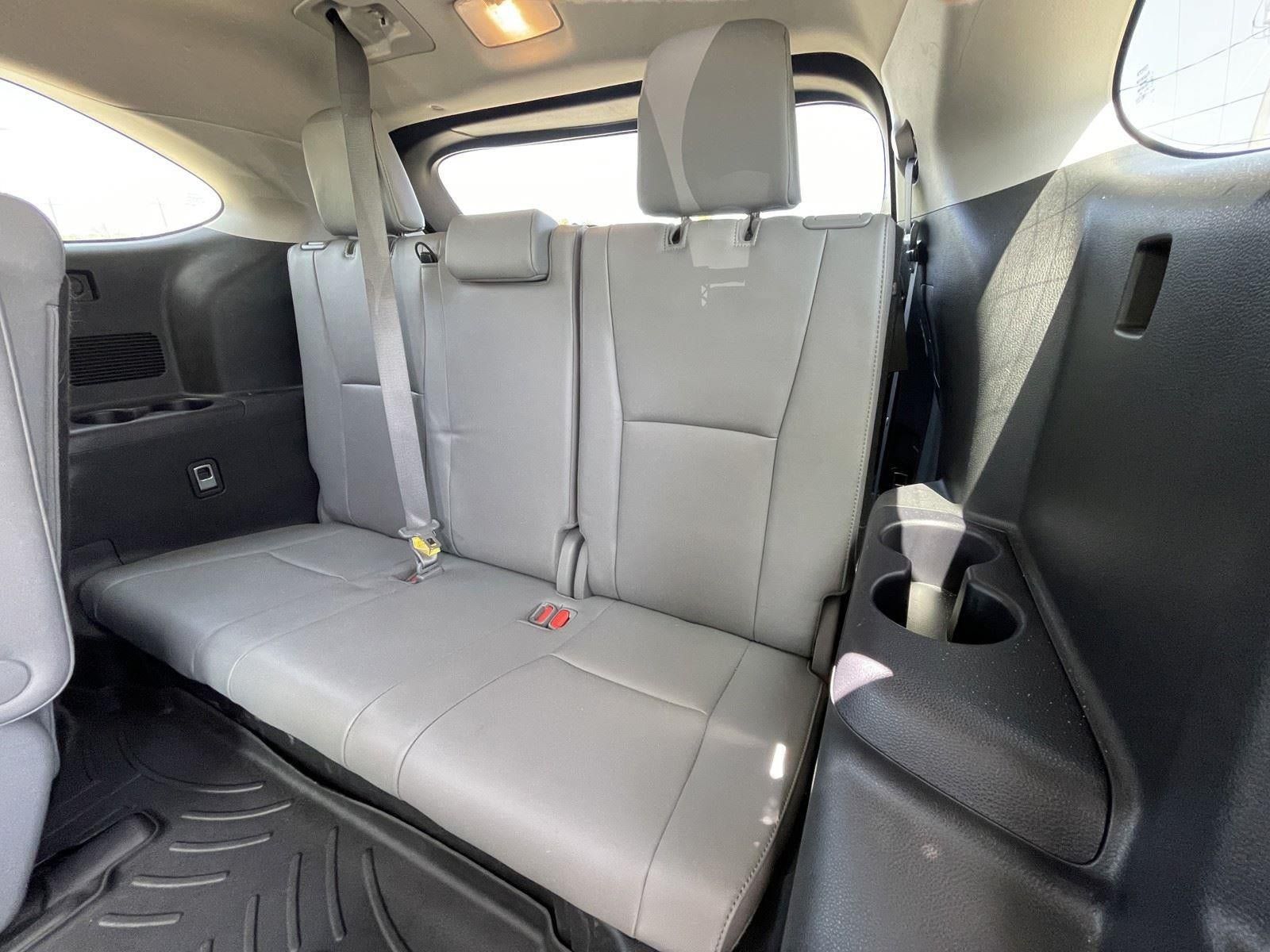 Used 2020 Toyota Highlander Limited FWD image 44