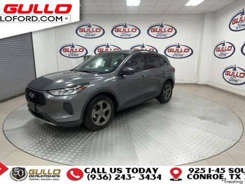 Used 2025 Ford Escape ST-Line w/ Tech Pack #1 FWD image 4