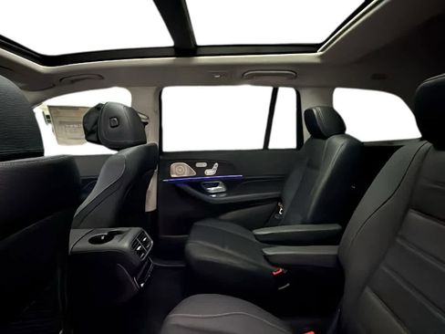 New 2025 Mercedes-Benz GLS 450 4MATIC image 5